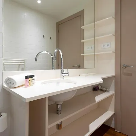 2drr1106- Fantastic With Terrace Апартаменты *